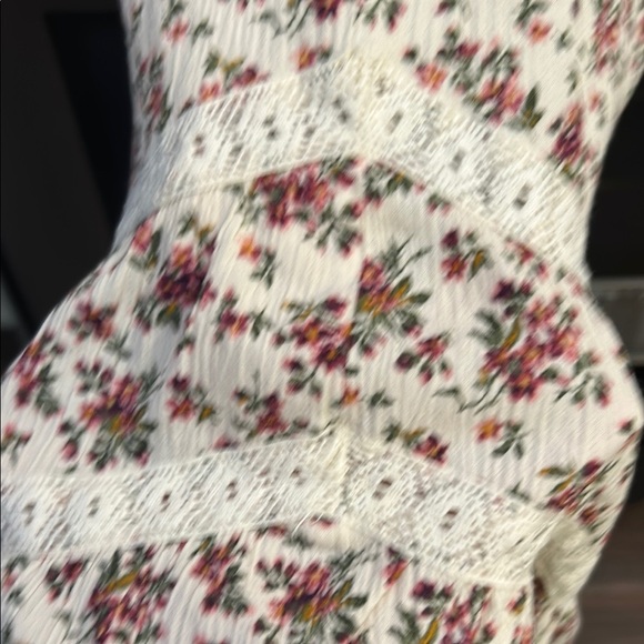 American Eagle Outfitters Pink Cream Fitted‎ Ruffled Camisole - Picture 7 of 10